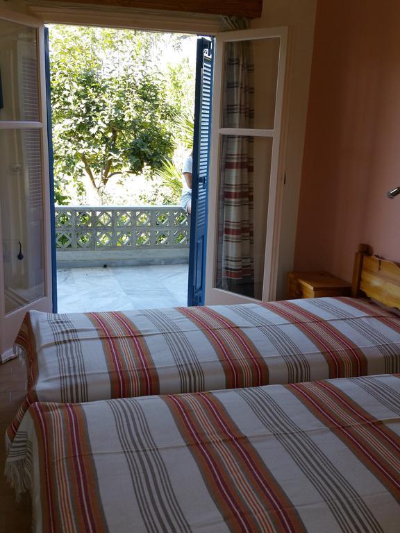 Guesthouse Karidia Skala Eressos Eksteriør billede