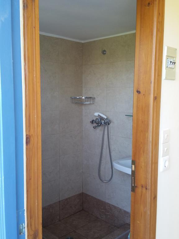 Guesthouse Karidia Skala Eressos Eksteriør billede
