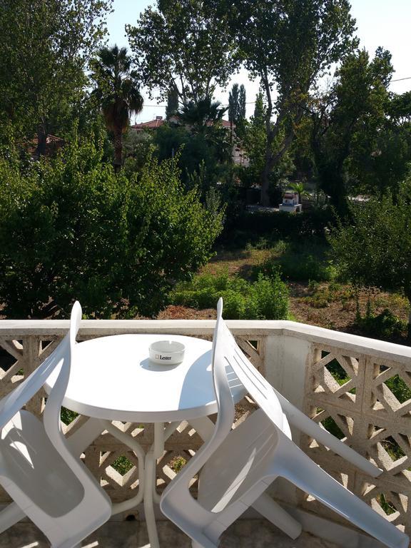 Guesthouse Karidia Skala Eressos Eksteriør billede